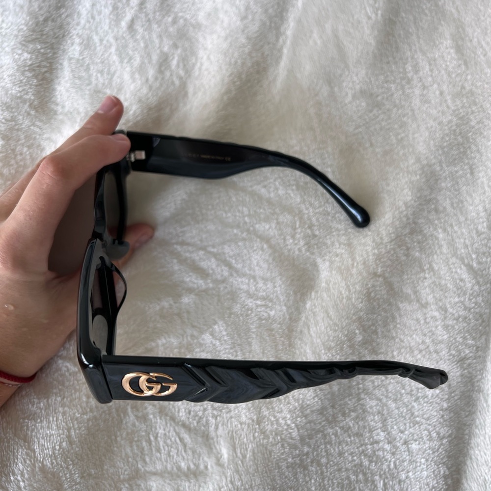 Almost brand new Gucci glasses. Box included